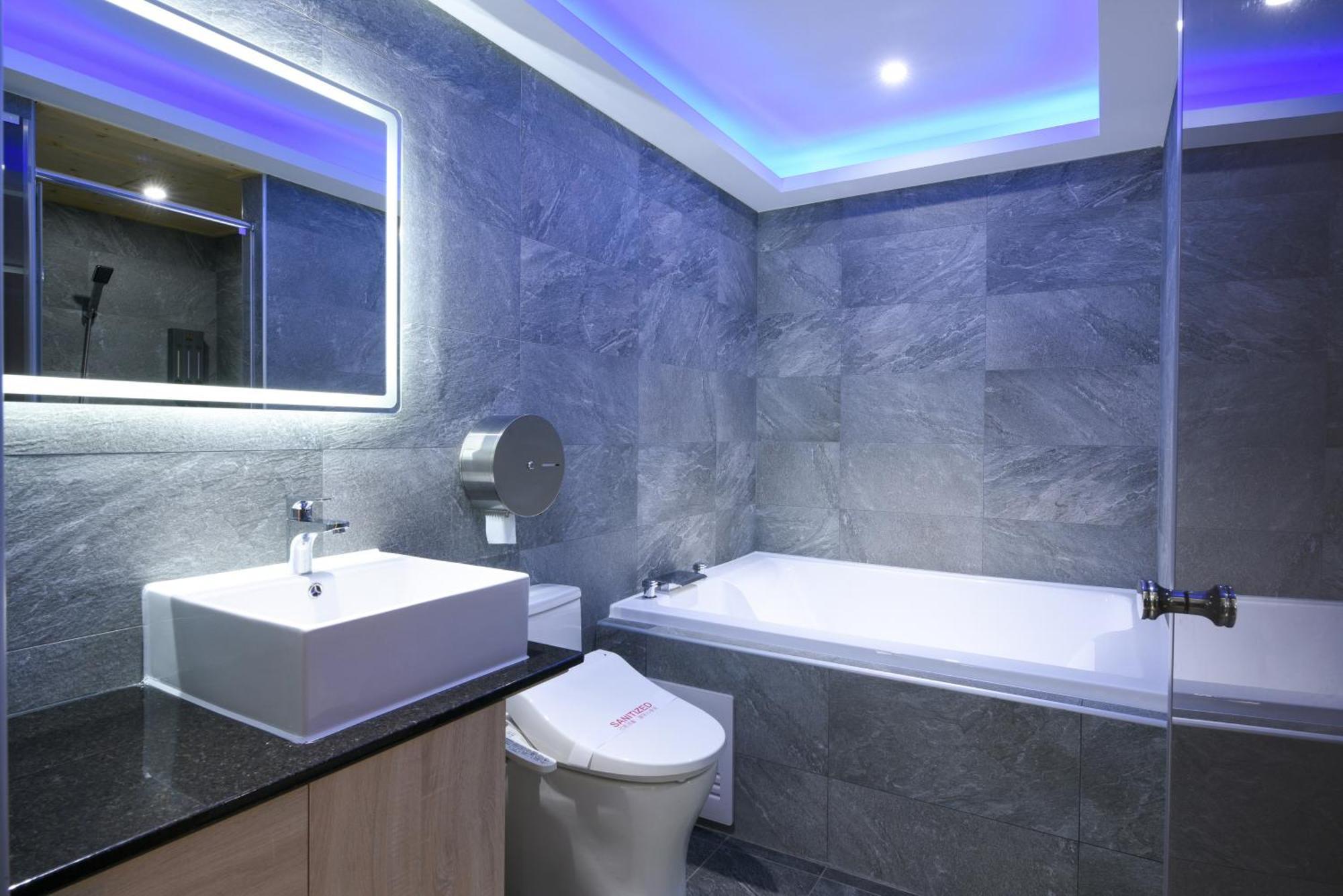 Zj Motel Hsinchu Dış mekan fotoğraf